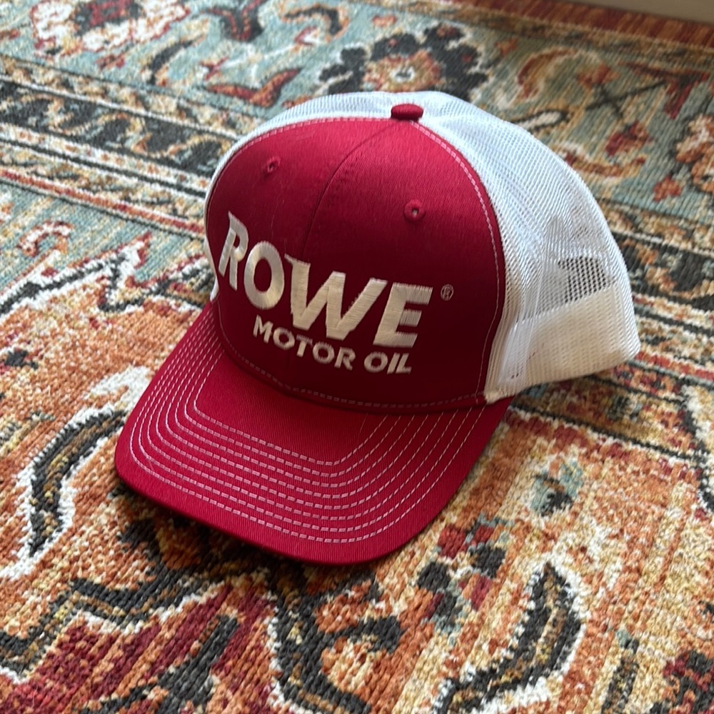 ROWE Motor Oil Red and White Cap